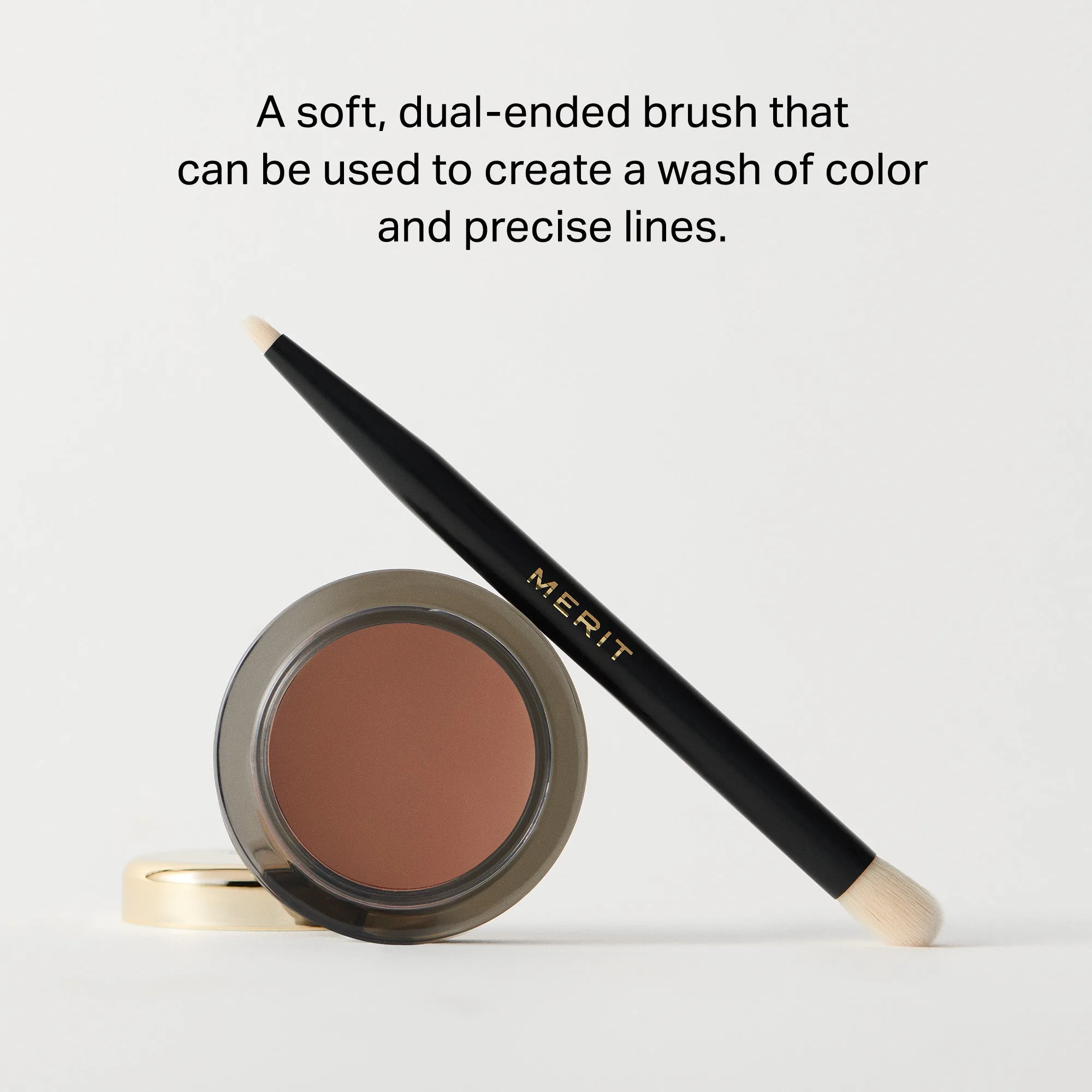 MERIT Brush No. 2 Double Sided Eyeshadow Brush *Pre-Order* - Imagen 3