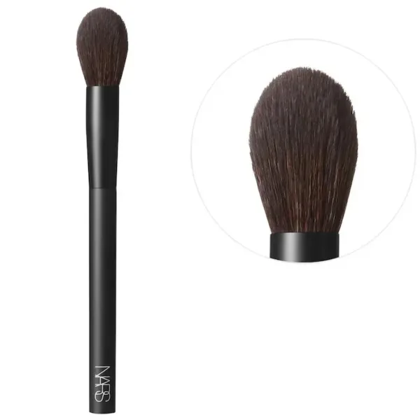 NARS #15 Precision Powder Brush *Pre-Order*