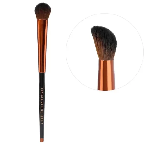Yummy Face 3.0 Targeted All Over Face Conceal & Sculpt Brush- For…