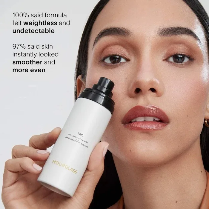 Hourglass Veil Soft Focus Setting Spray *Pre-Order* - Imagen 3