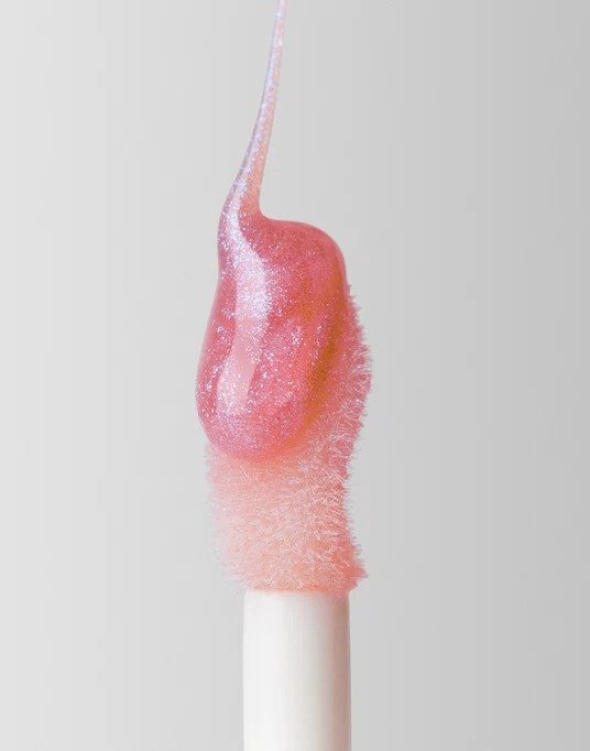 Lip oils